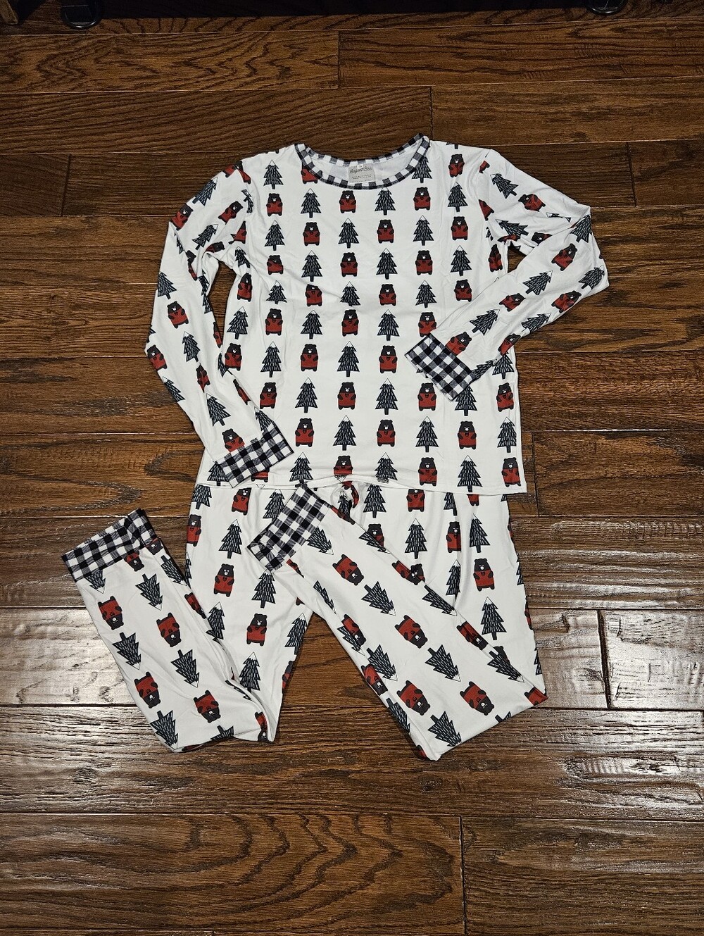 NWOT Sugar Bee Women's Holiday Pajamas, Bears/Trees - Size Small